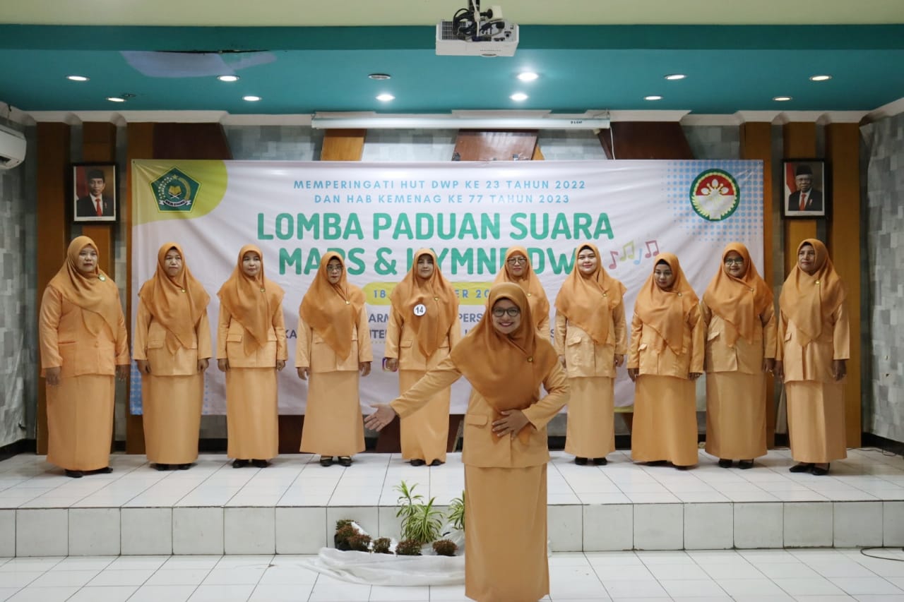 Ikuti Lomba Paduan Suara DWP,  Tim Padus MTsN 1 Pasuruan Raih Juara 3