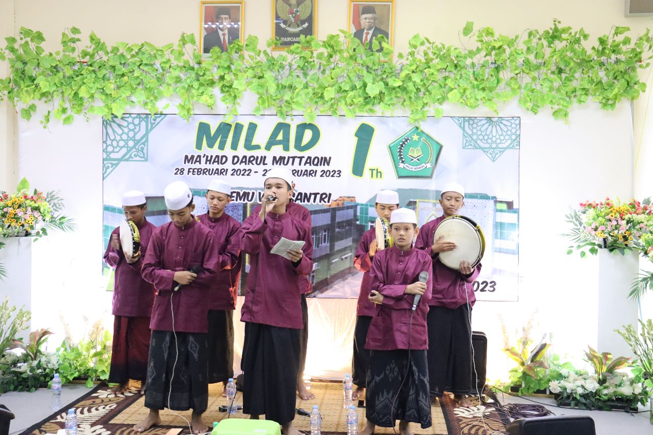 Santriwan santriwati Ma’had Darul Muttaqin Peringati Milad Ke – 1