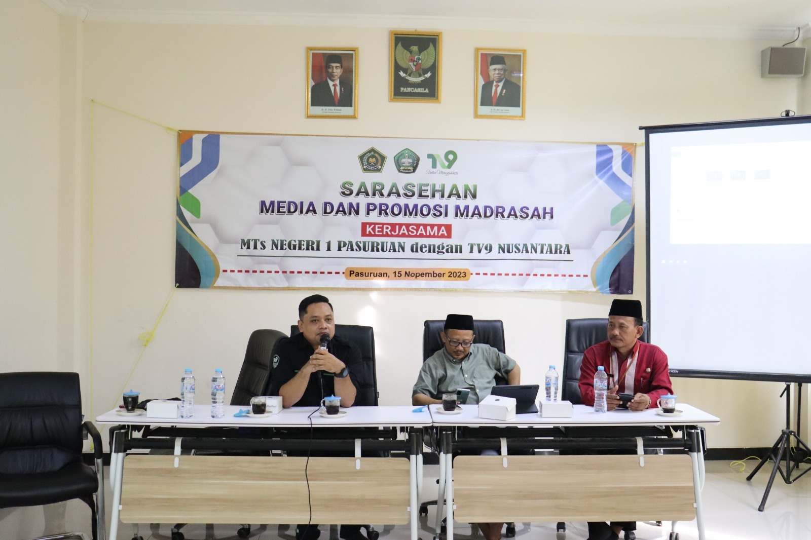 Gandeng TV9 Nusantara, MTsN 1 Pasuruan Ikuti Sarasehan Media dan Promosi Madrasah