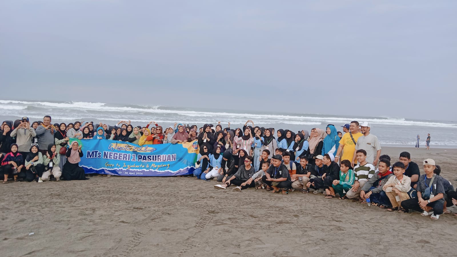 MTsN 1 Pasuruan Gelar Wisata Edukasi Explore Yogjakarta