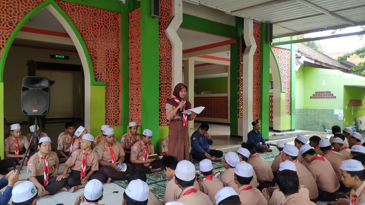 Jum'at Religi: MTsN 1 Pasuruan Gelar Pembacaan Yasin dan Tahlil sebagai Ajang Pembentukan Karakter Siswa