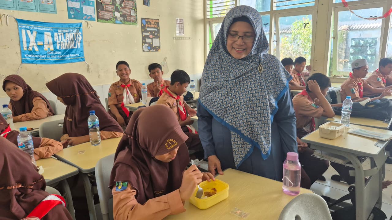 Wujudkan Generasi Sehat, MTsN 1 Pasuruan Gelar Aksi Sarapan Bergizi dan Minum Vitamin Bersama