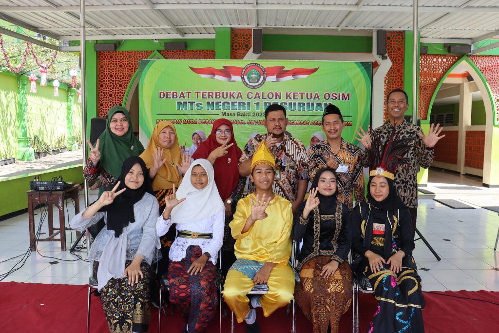 MTsN 1 Pasuruan gelar Debat Terbuka Calon Ketua OSIM, dan Pesta Demokrasi Pemilihan Ketua OSIM