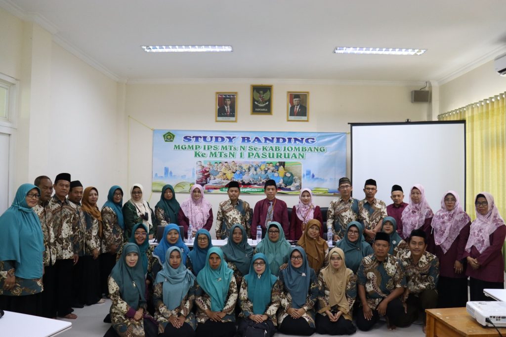 Study Banding MGMP IPS Se- Kab. Jombang, MTsN 1 Pasuruan Sampaikan Hal Ini