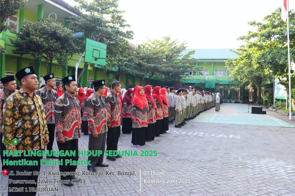 Memperingati Hari Lingkungan Hidup Sedunia, MTsN 1 Pasuruan Gelar apel dan Kerja Bakti Lingkungan Madrasah