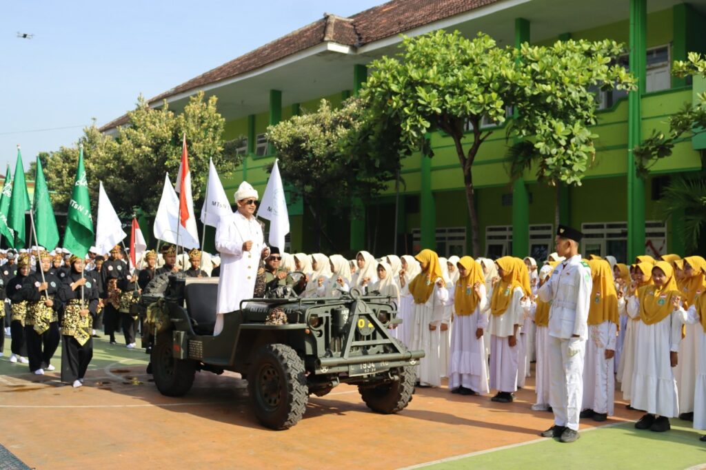 Semangat Hari Santri Nasional 2025 , Mengawal Indonesia Merdeka Menuju Peradaban Dunia.