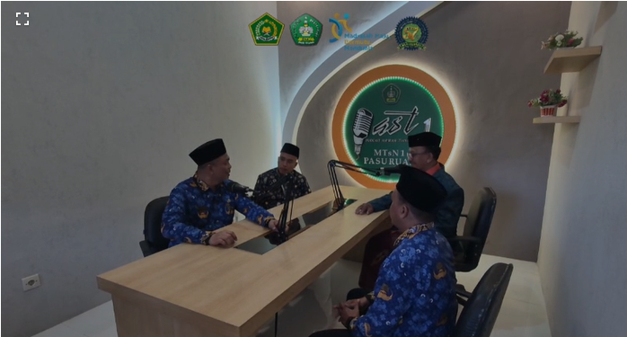 TRANSFORMASI DIGITAL : 57 TAHUN MTsN 1 PASURUAN, RESMIKAN PODCAST “SUARA MADRASAH”